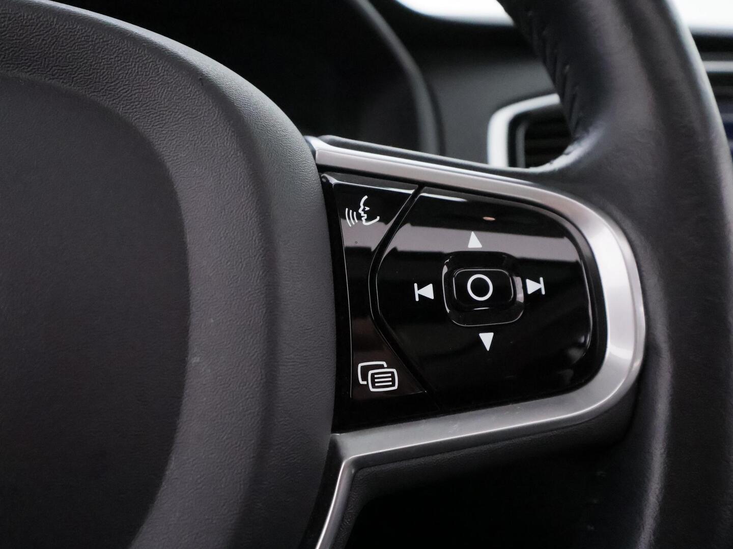 VOLVO XC90 2018