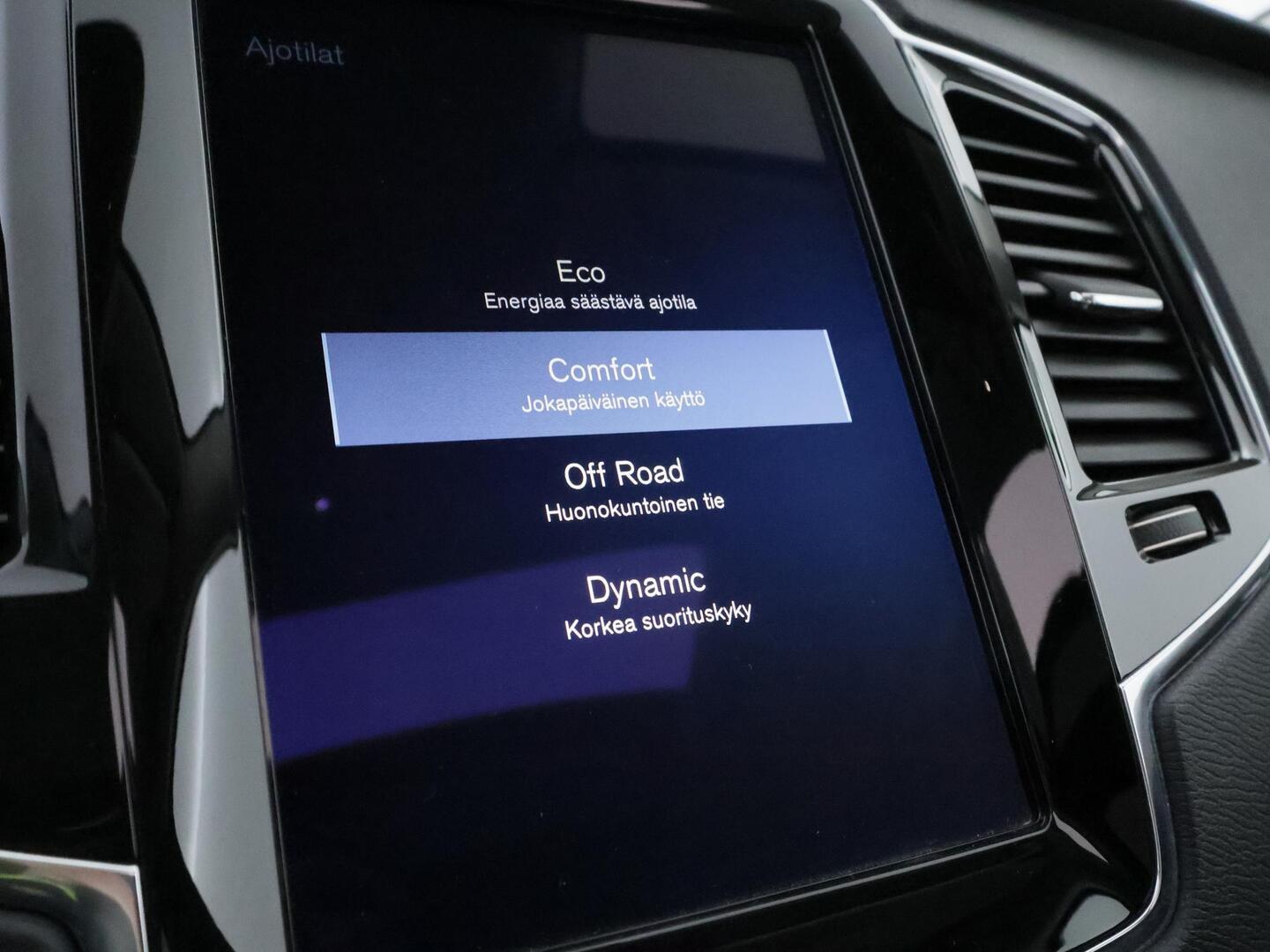 VOLVO XC90 2018