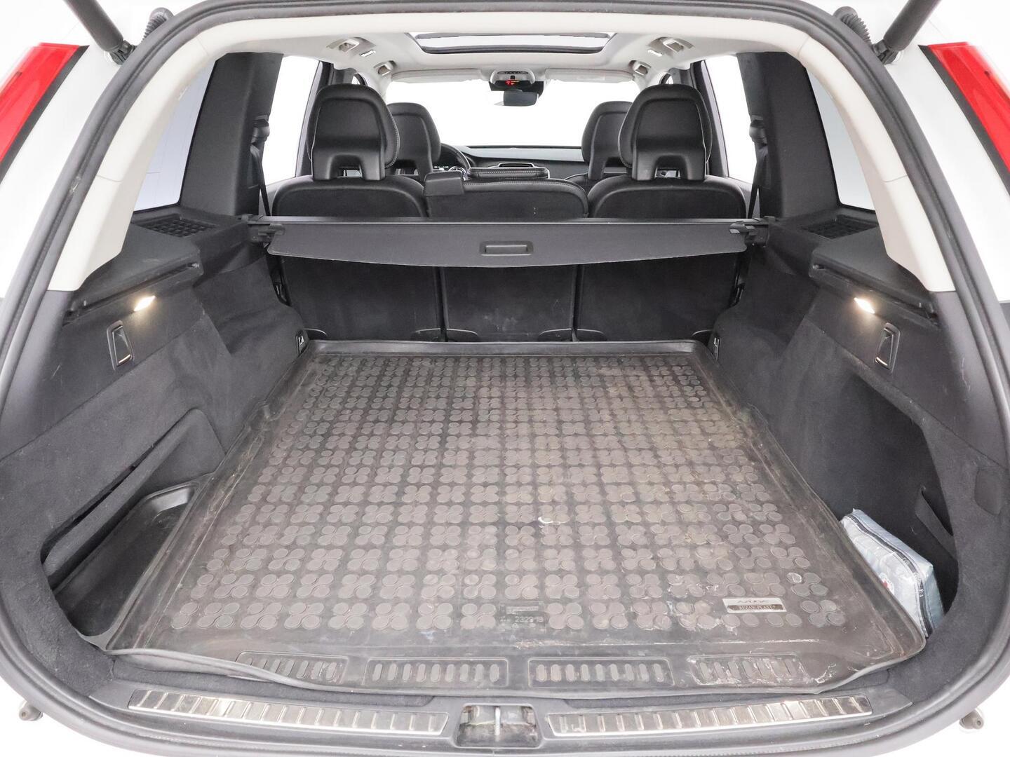 VOLVO XC90 2018