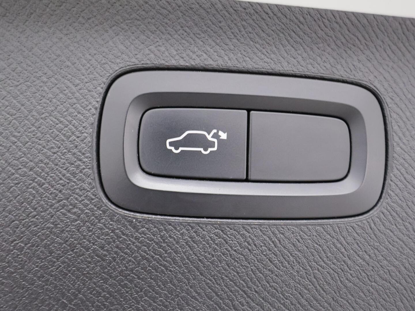 VOLVO XC90 2018