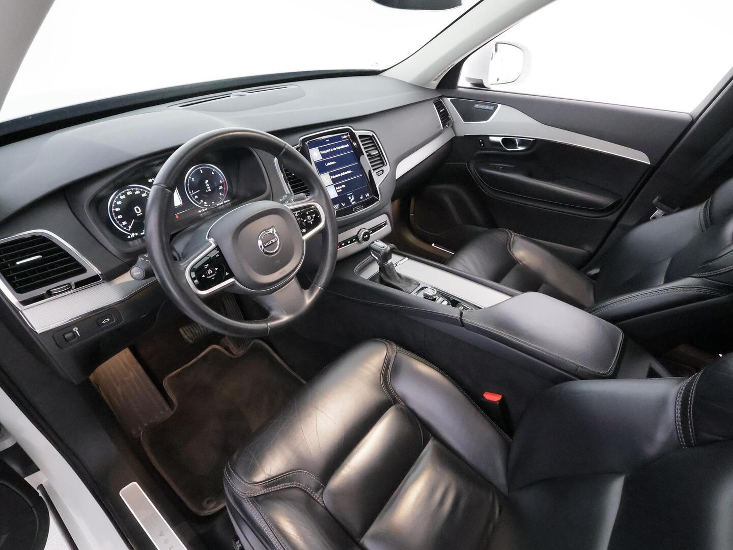VOLVO XC90 2018