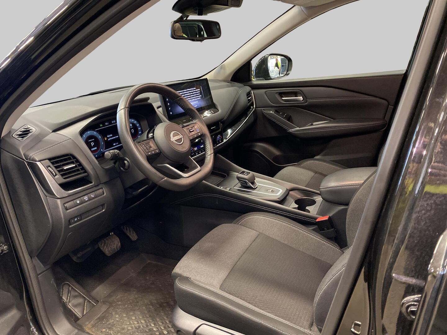 NISSAN QASHQAI 2024