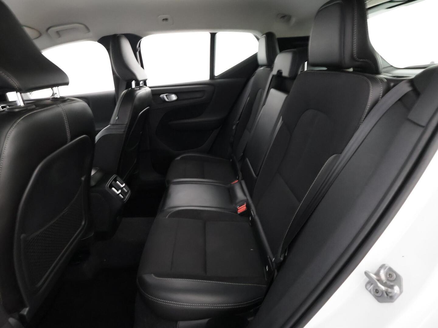 VOLVO XC40 2019