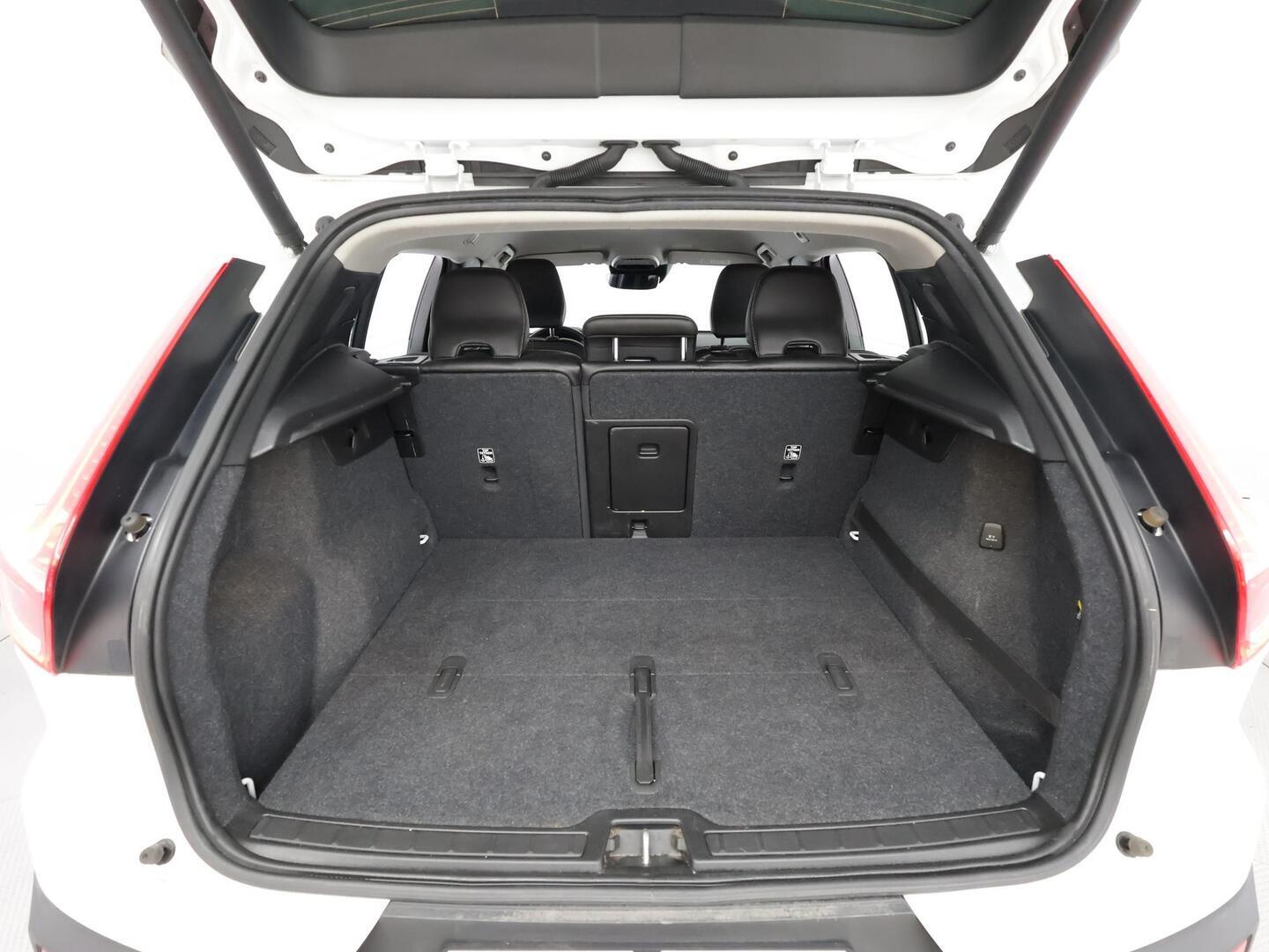 VOLVO XC40 2019