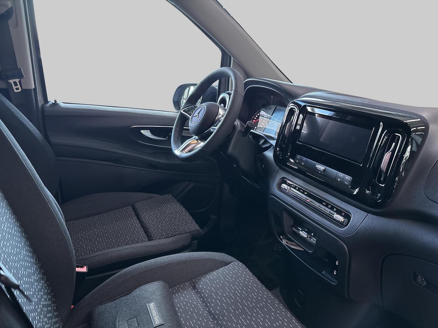 MERCEDES-BENZ VITO 2025