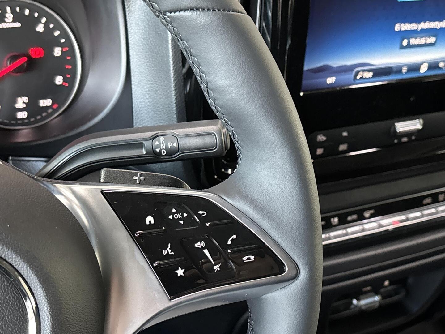 MERCEDES-BENZ VITO 2025