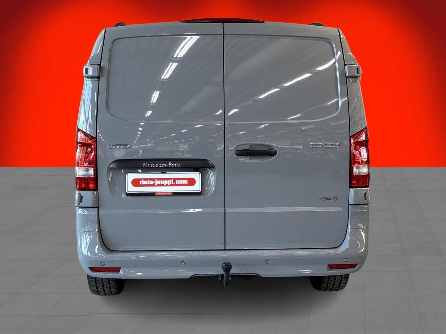 MERCEDES-BENZ VITO 2025