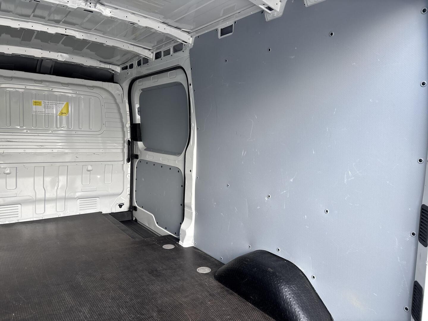 MAXUS DELIVER 9 2022