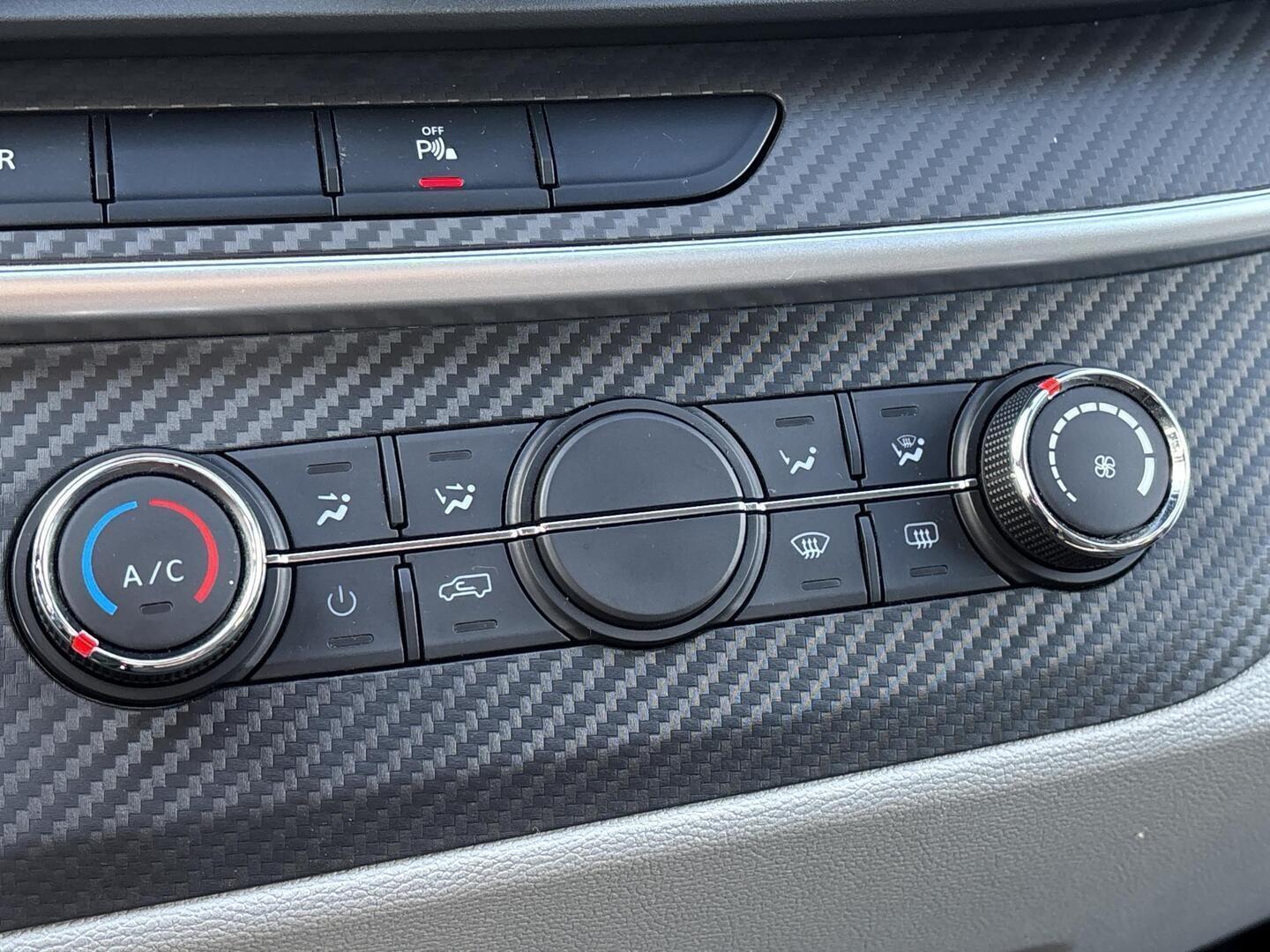 MAXUS DELIVER 9 2022