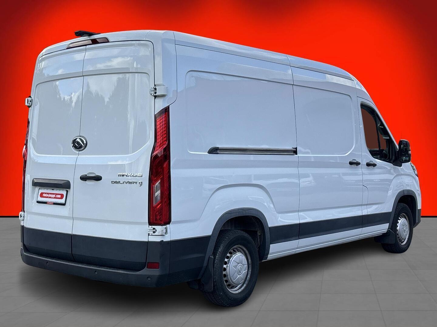 MAXUS DELIVER 9 2022