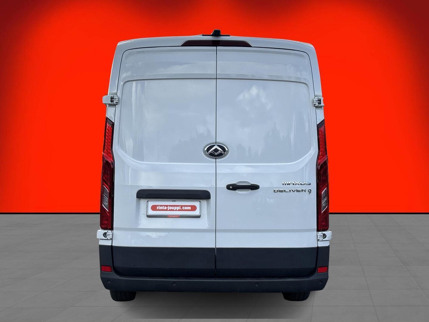 MAXUS DELIVER 9 2022