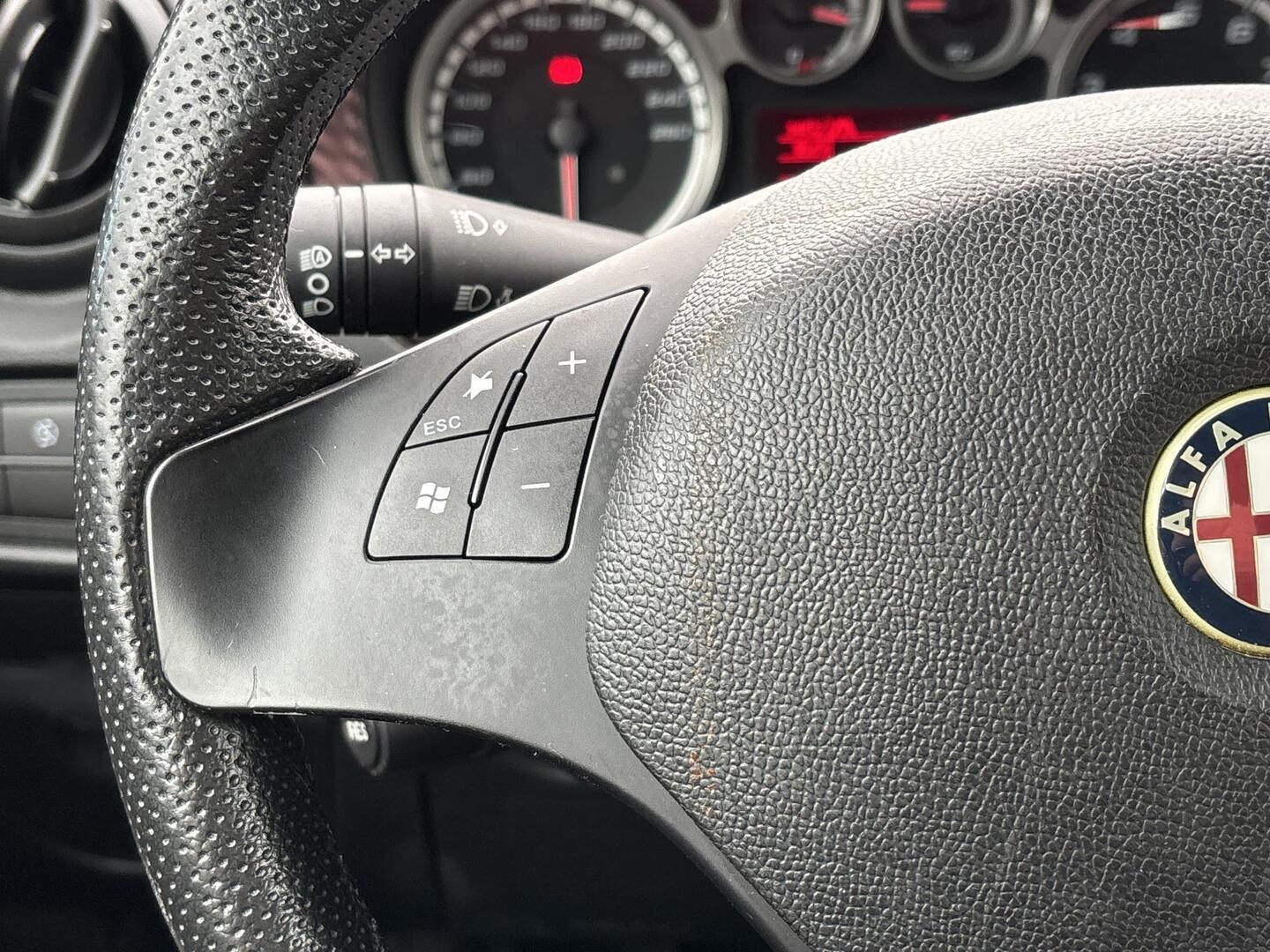 ALFA ROMEO Mito 2012