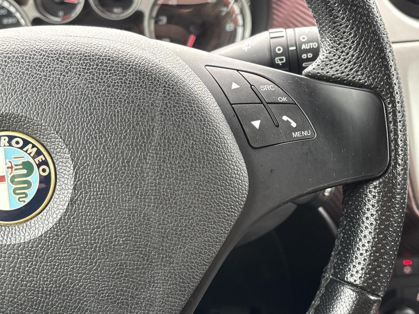 ALFA ROMEO Mito 2012