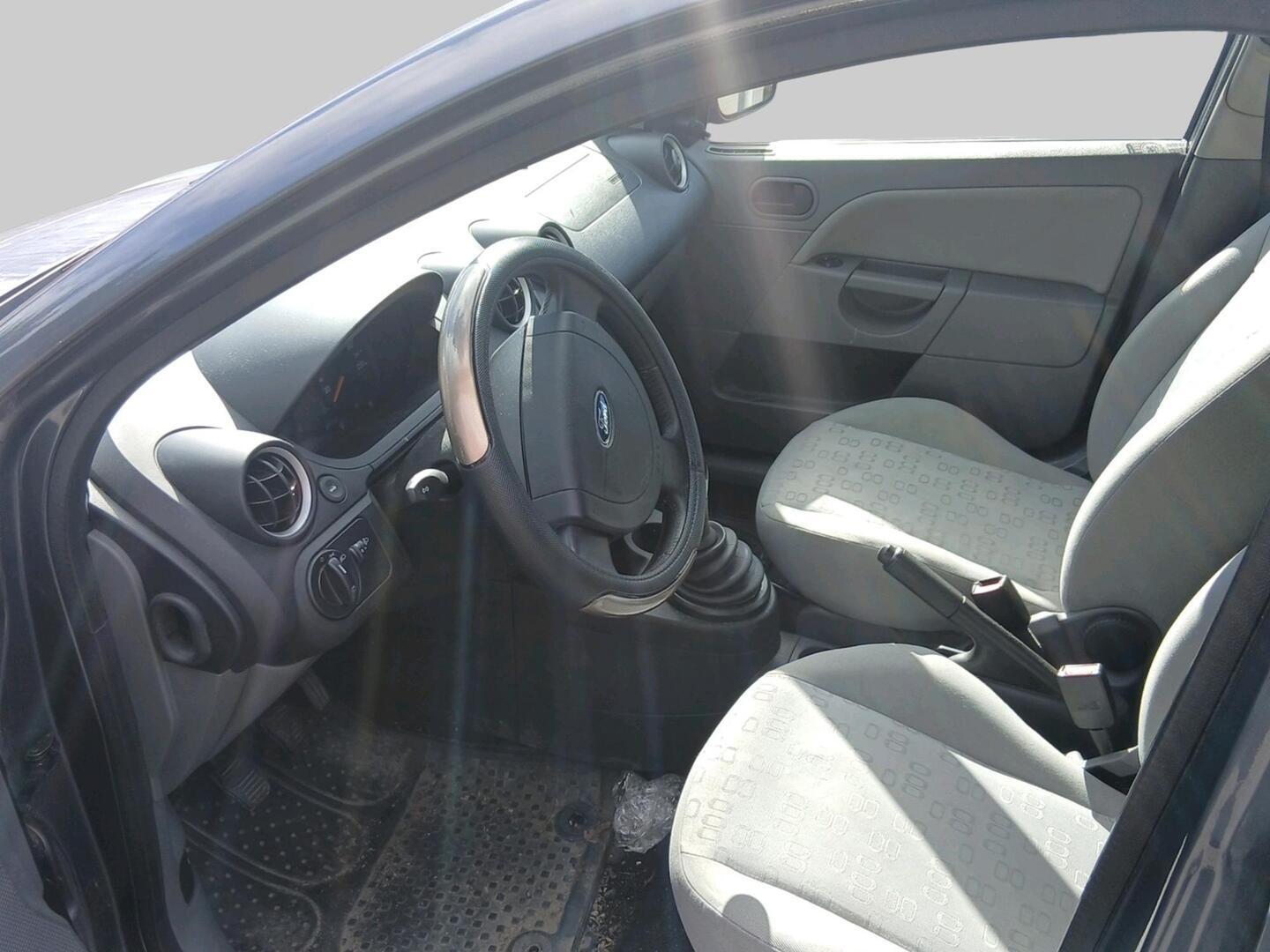 FORD Fiesta 2003