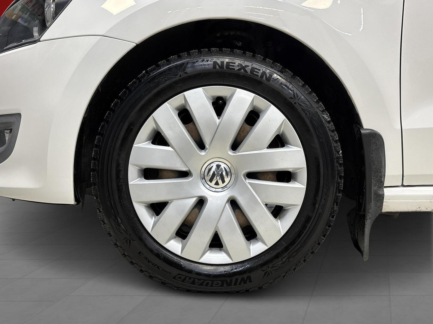 VOLKSWAGEN Polo 2010