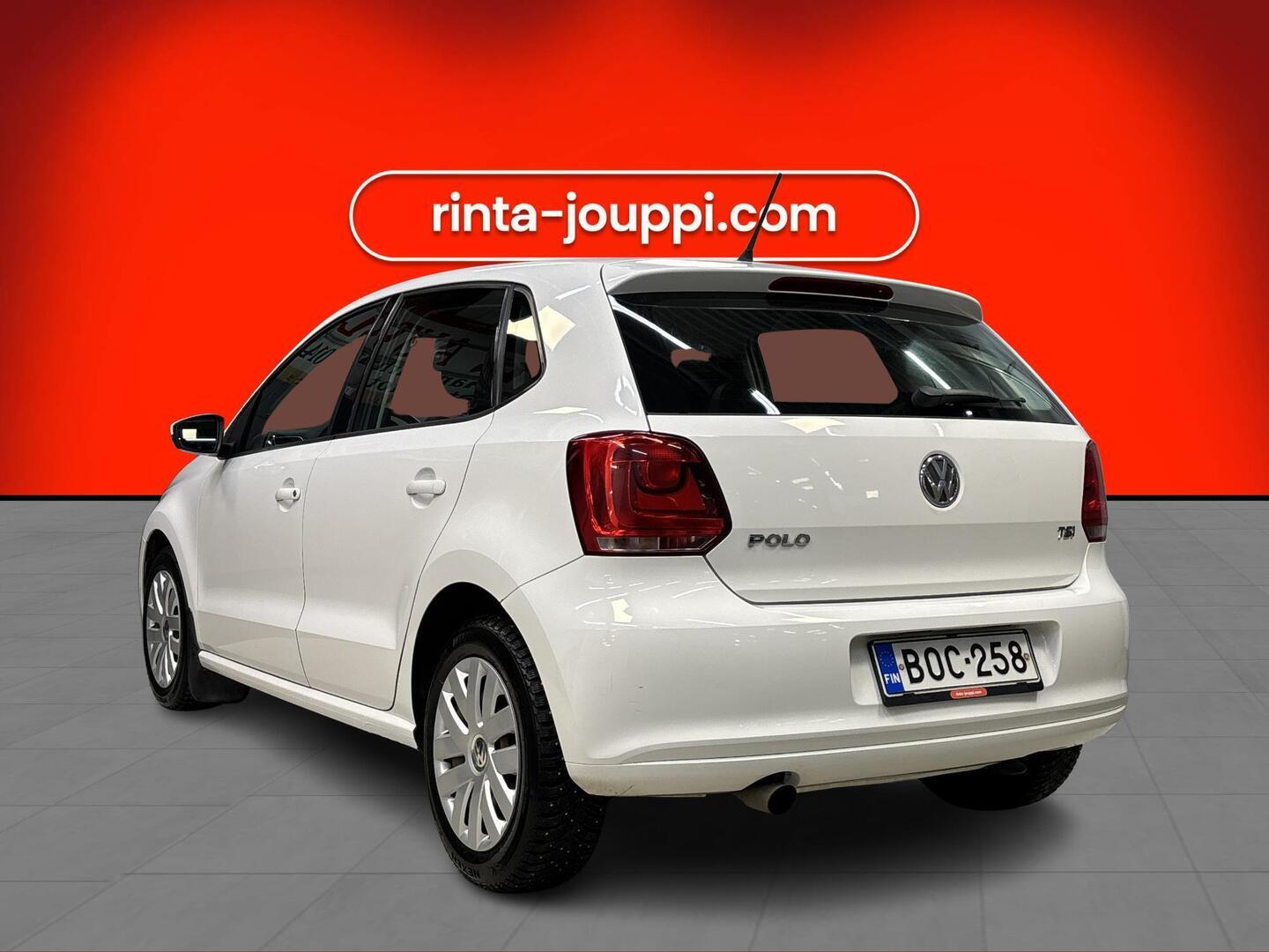 VOLKSWAGEN Polo 2010