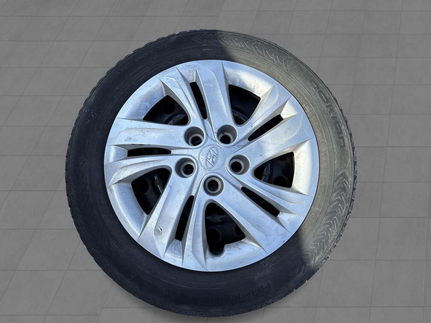 HYUNDAI i40 Wagon 2015