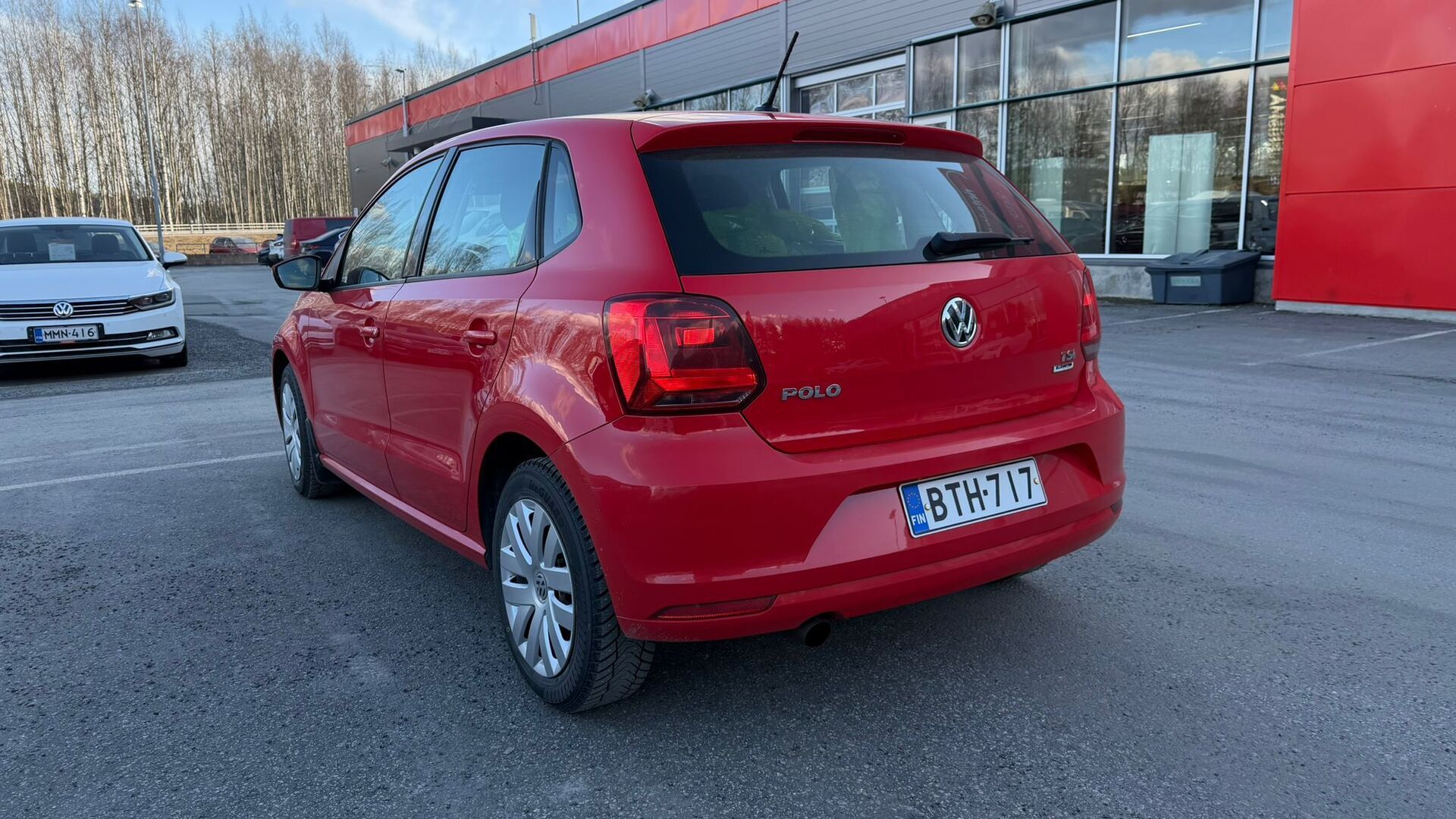 VOLKSWAGEN Polo 2015