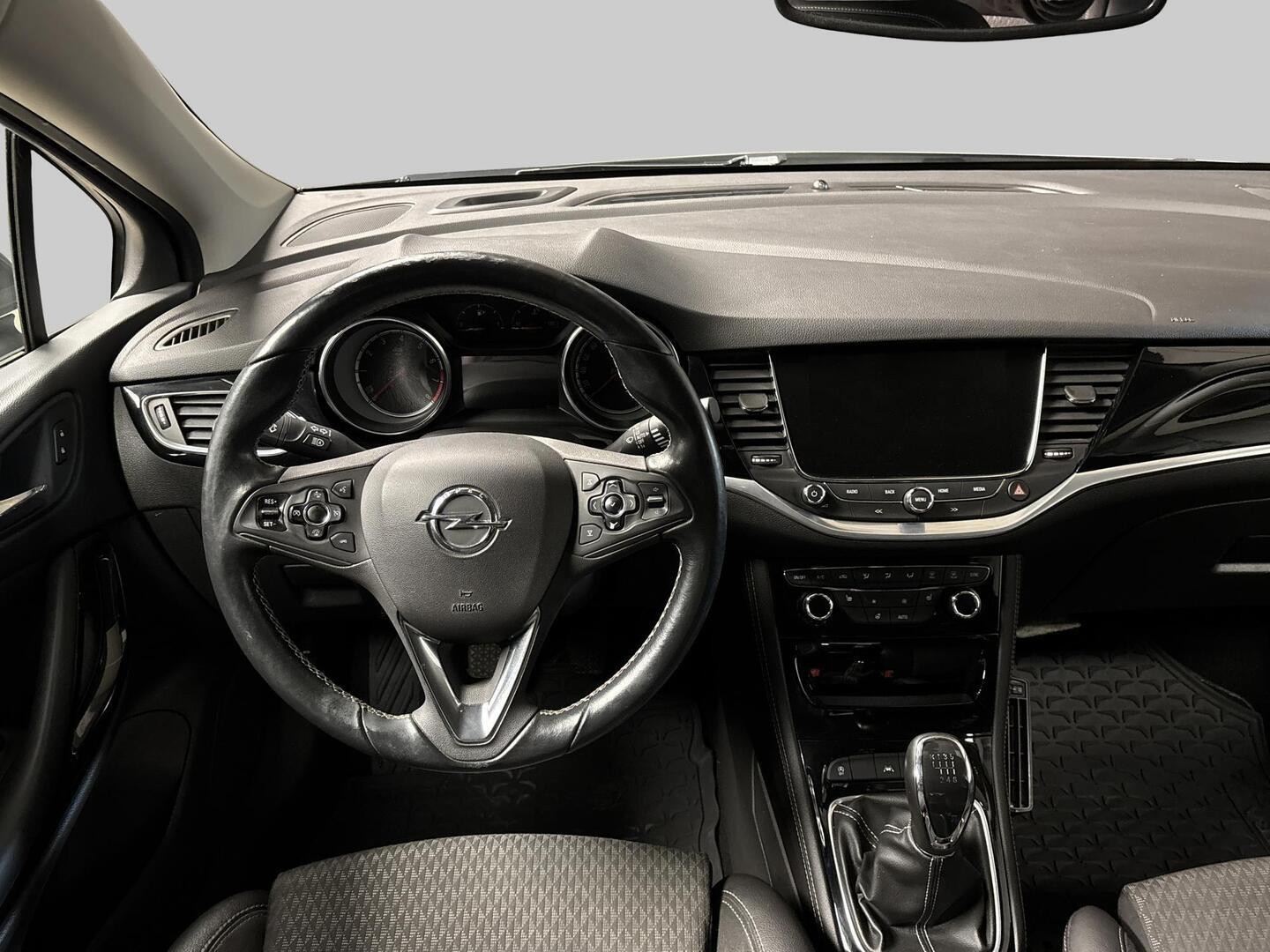 OPEL Astra 2017