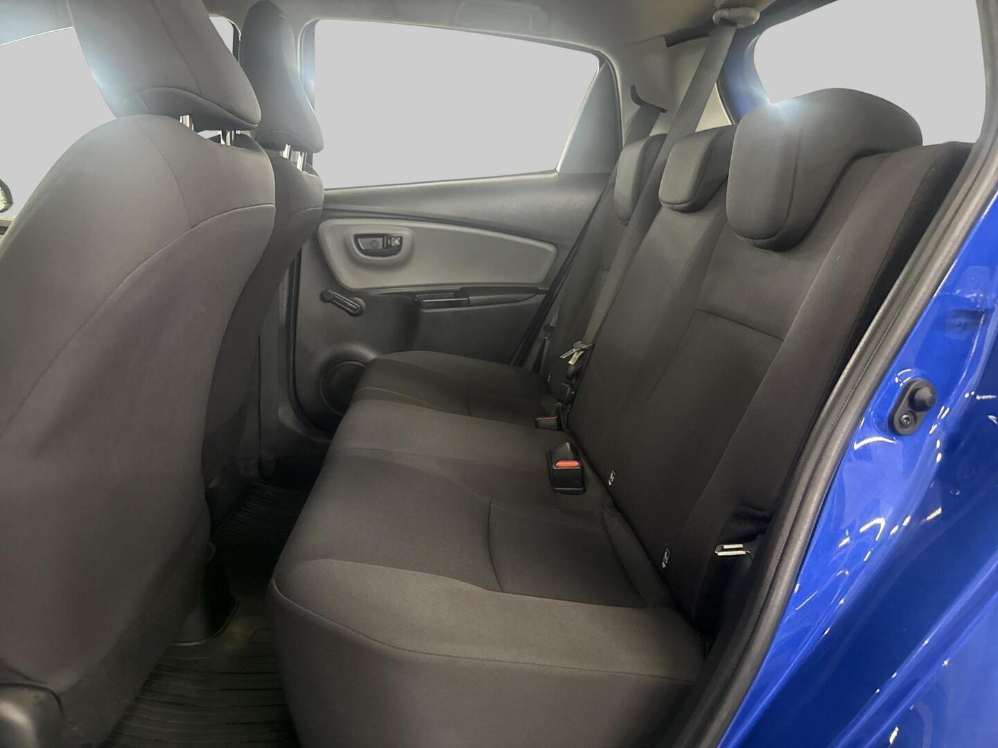 TOYOTA Yaris 2019