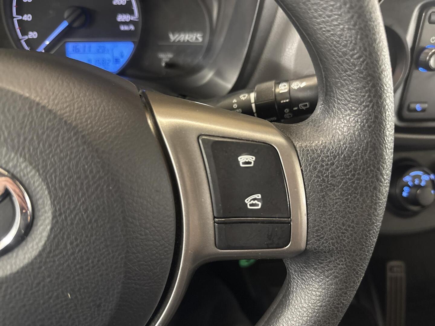 TOYOTA Yaris 2019