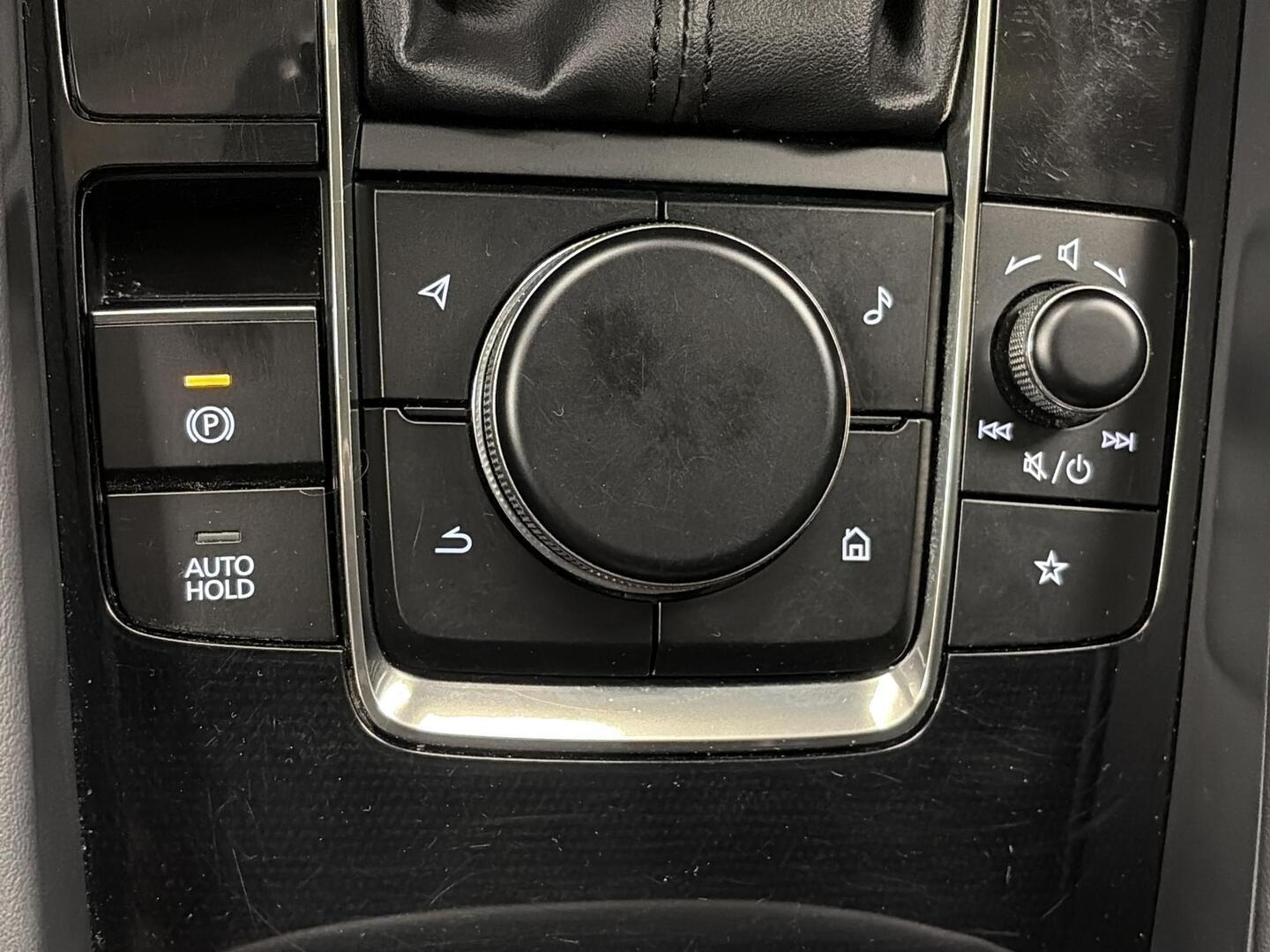 MAZDA 3 2020