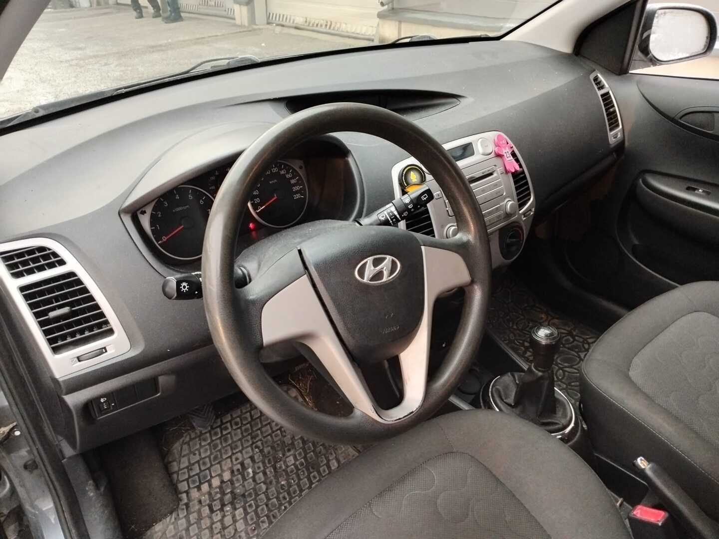 HYUNDAI i20 2011
