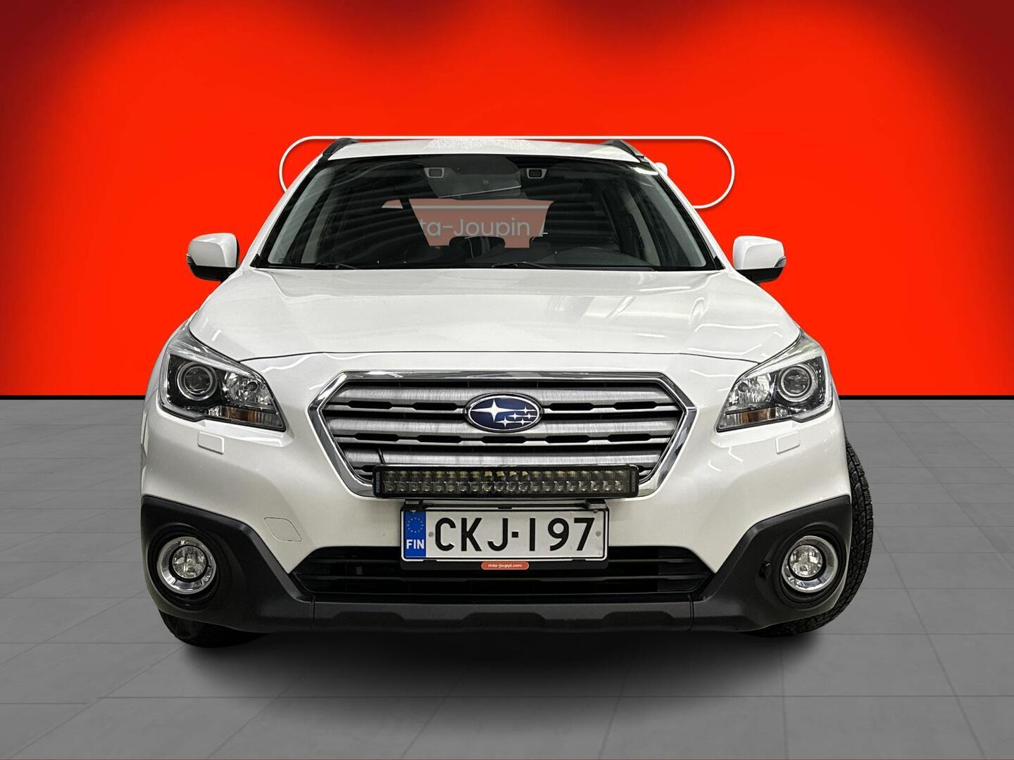 SUBARU OUTBACK 2016