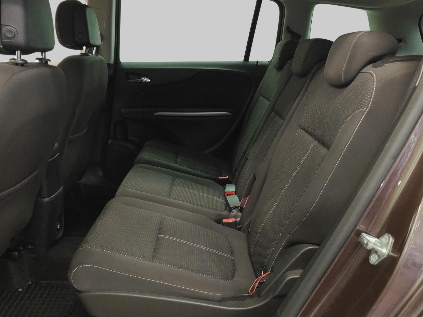 OPEL ZAFIRA 2017