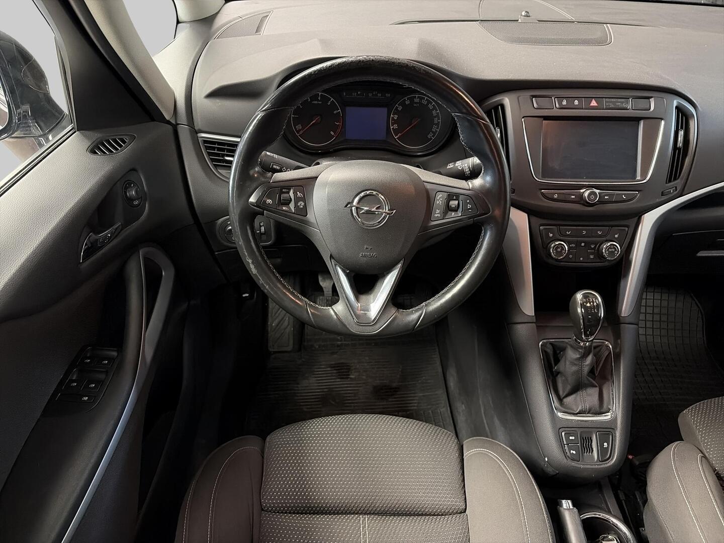 OPEL ZAFIRA 2017