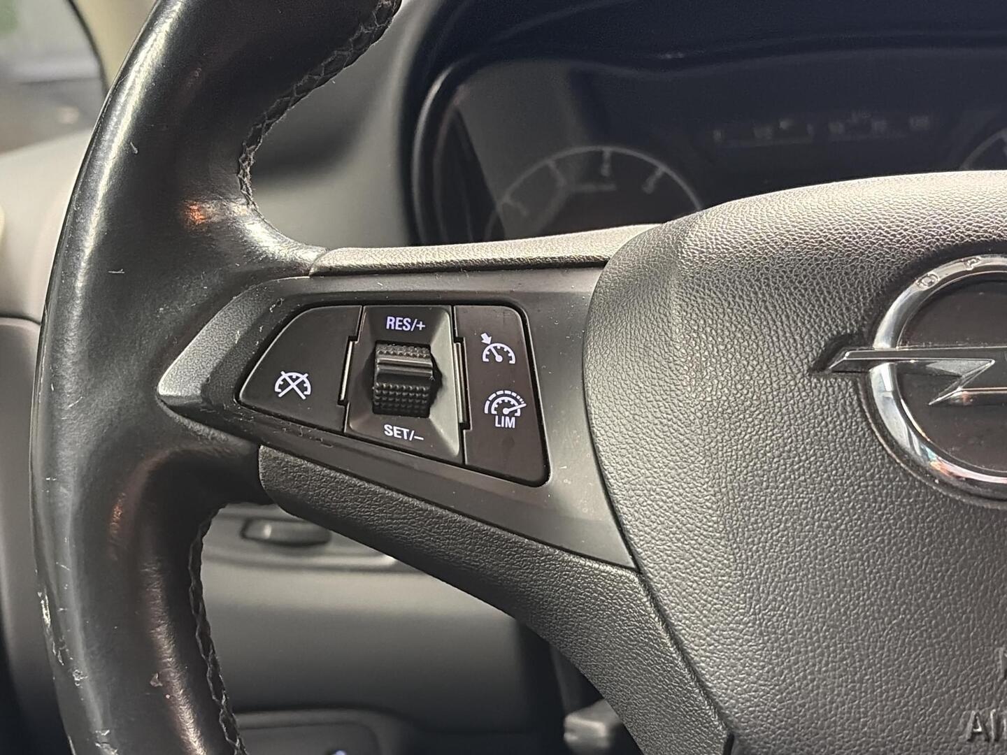 OPEL ZAFIRA 2017