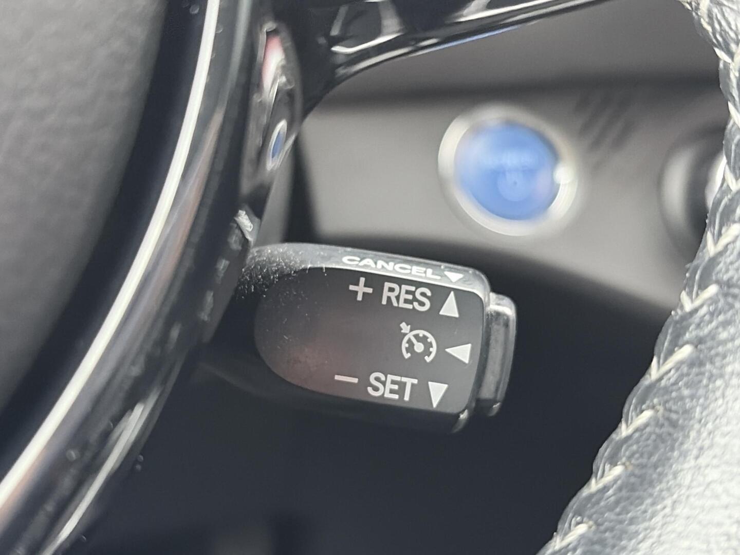 TOYOTA Yaris 2017
