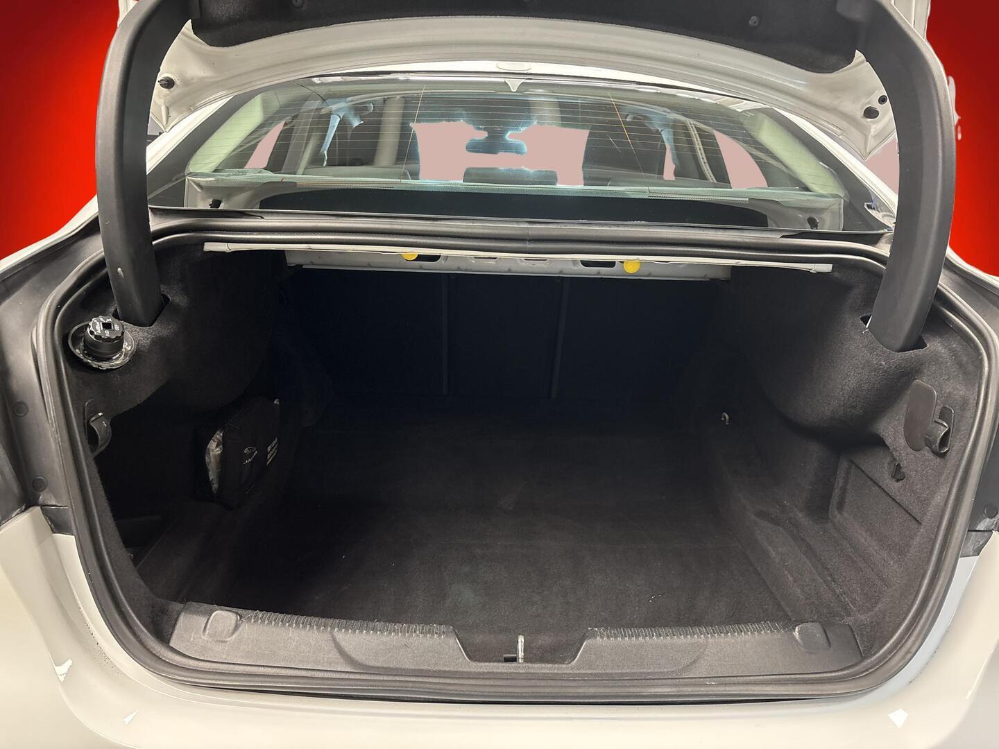 JAGUAR XE 2019