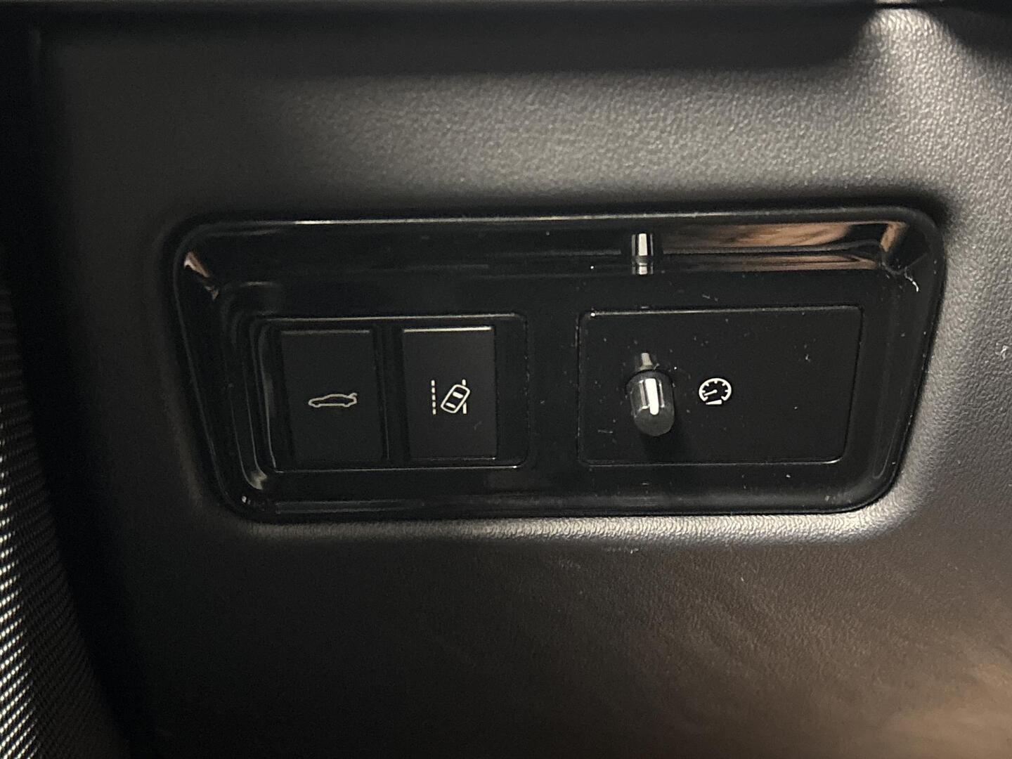 JAGUAR XE 2019