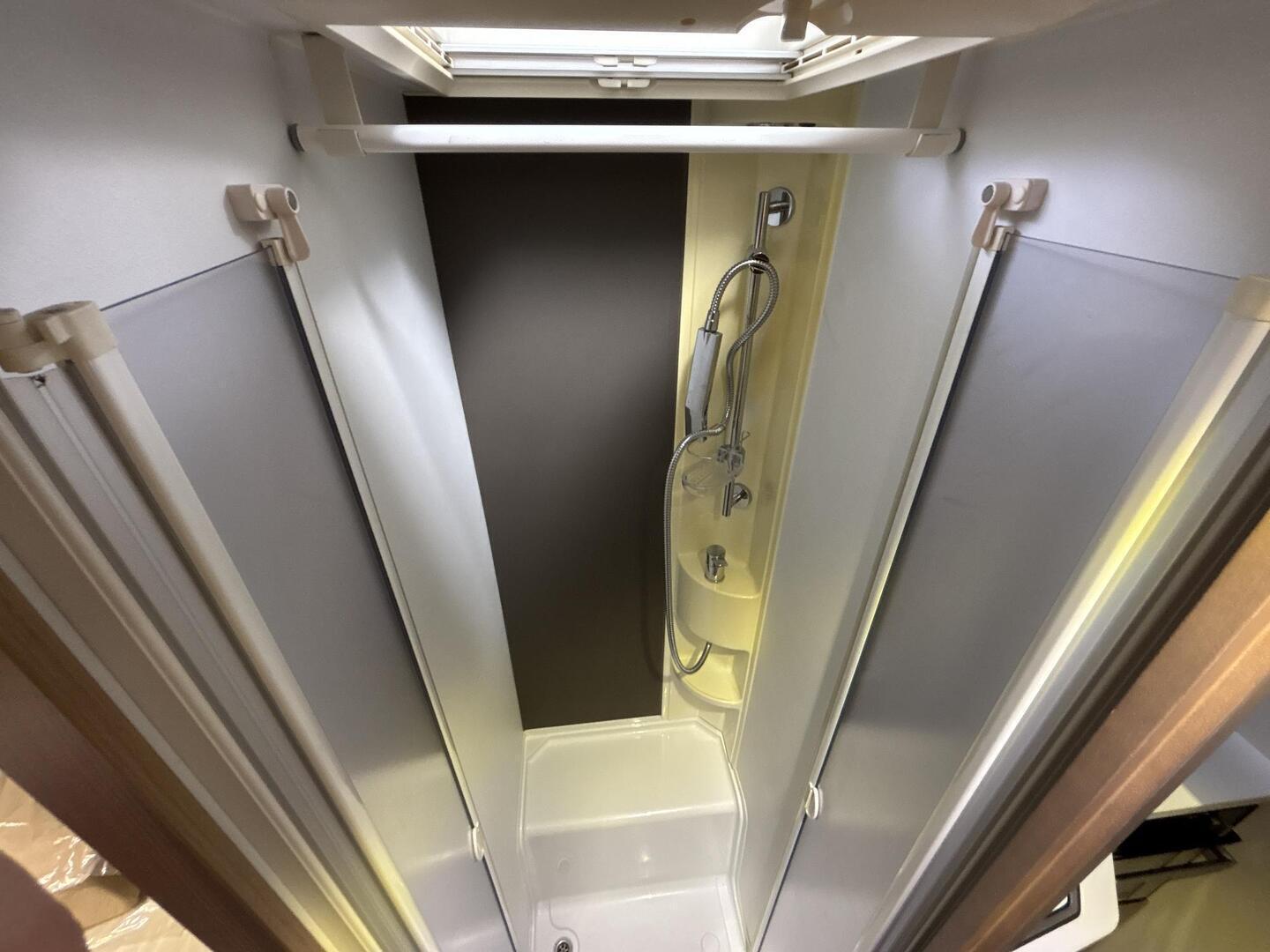 ADRIA MATRIX M 670 SL Plus 2019