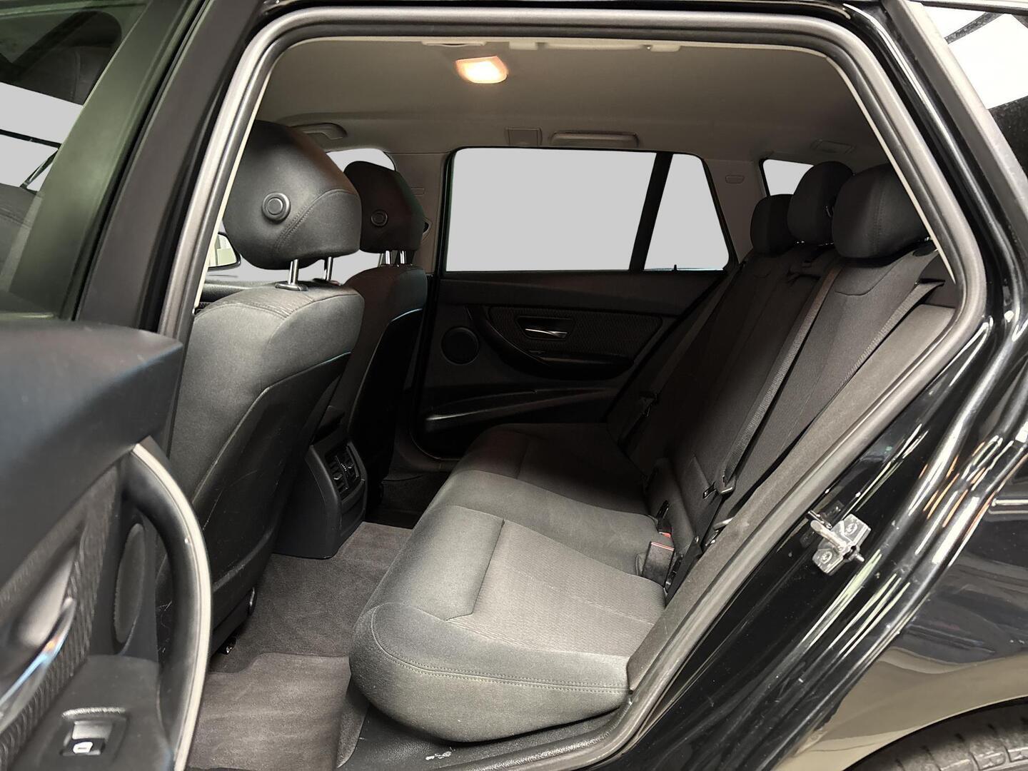 BMW 320 2013