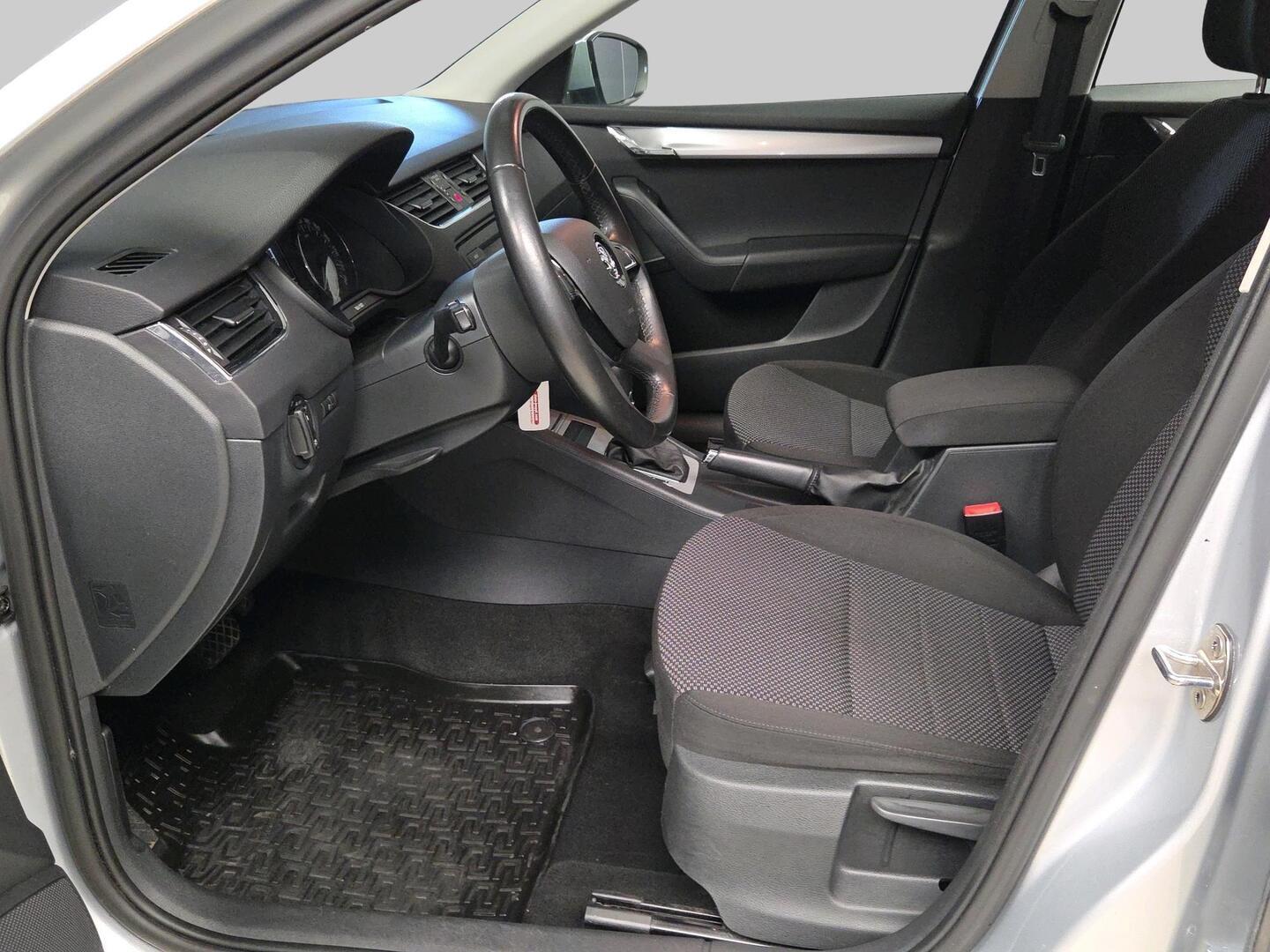 SKODA Octavia 2014