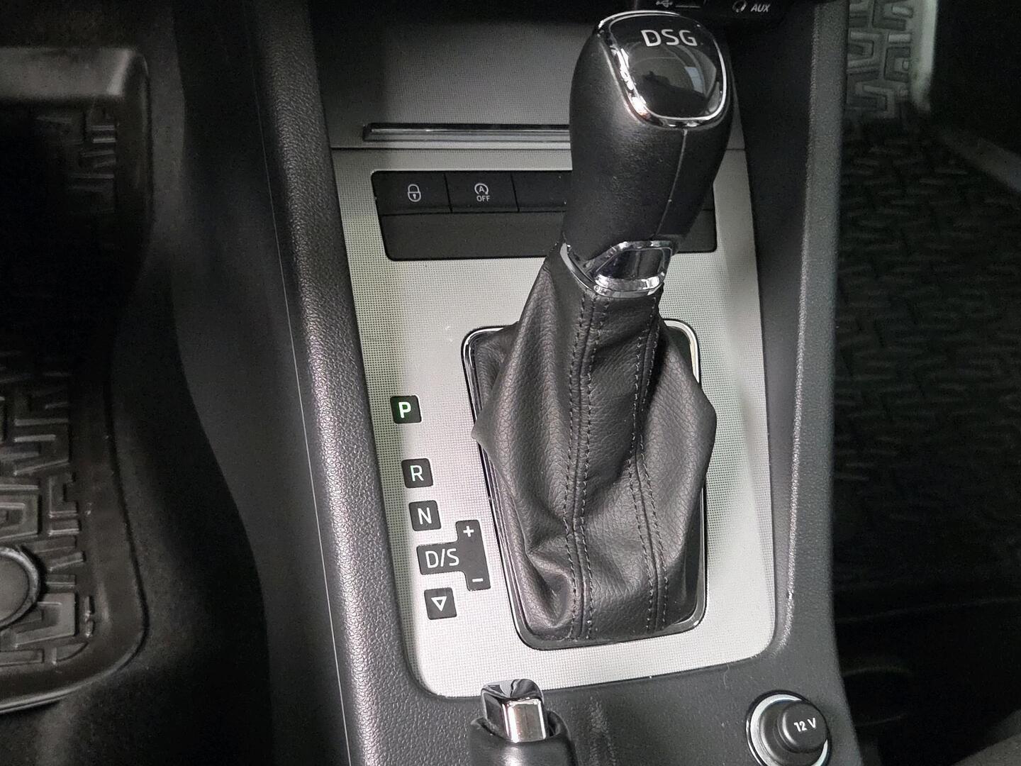 SKODA Octavia 2014