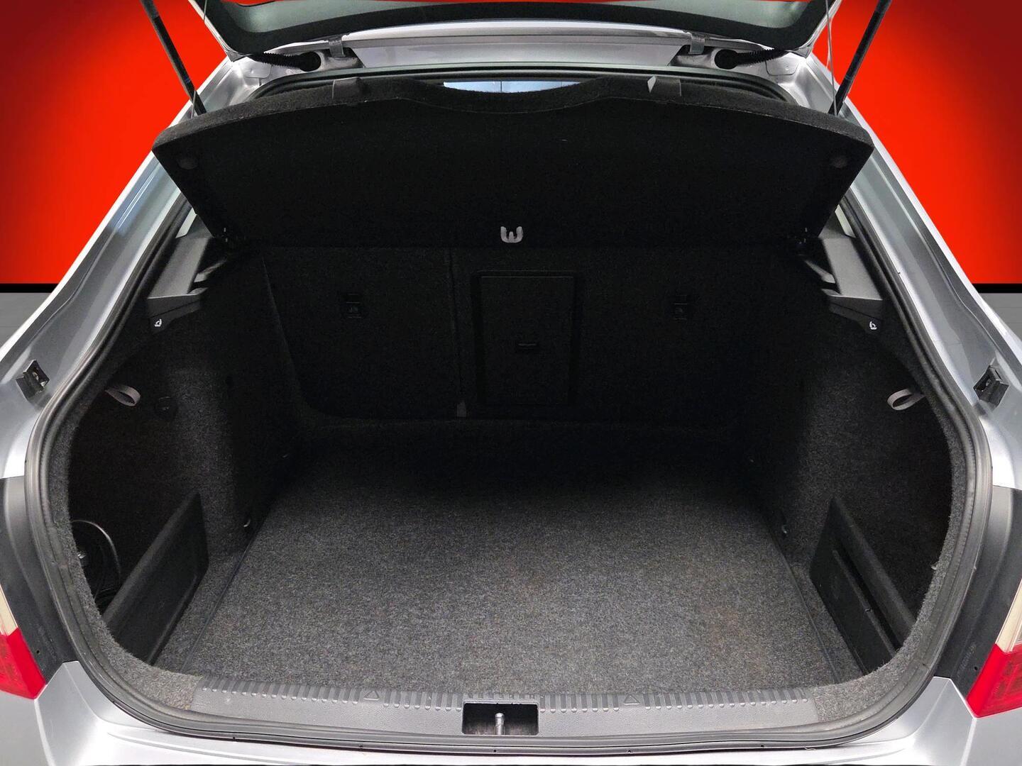 SKODA Octavia 2014