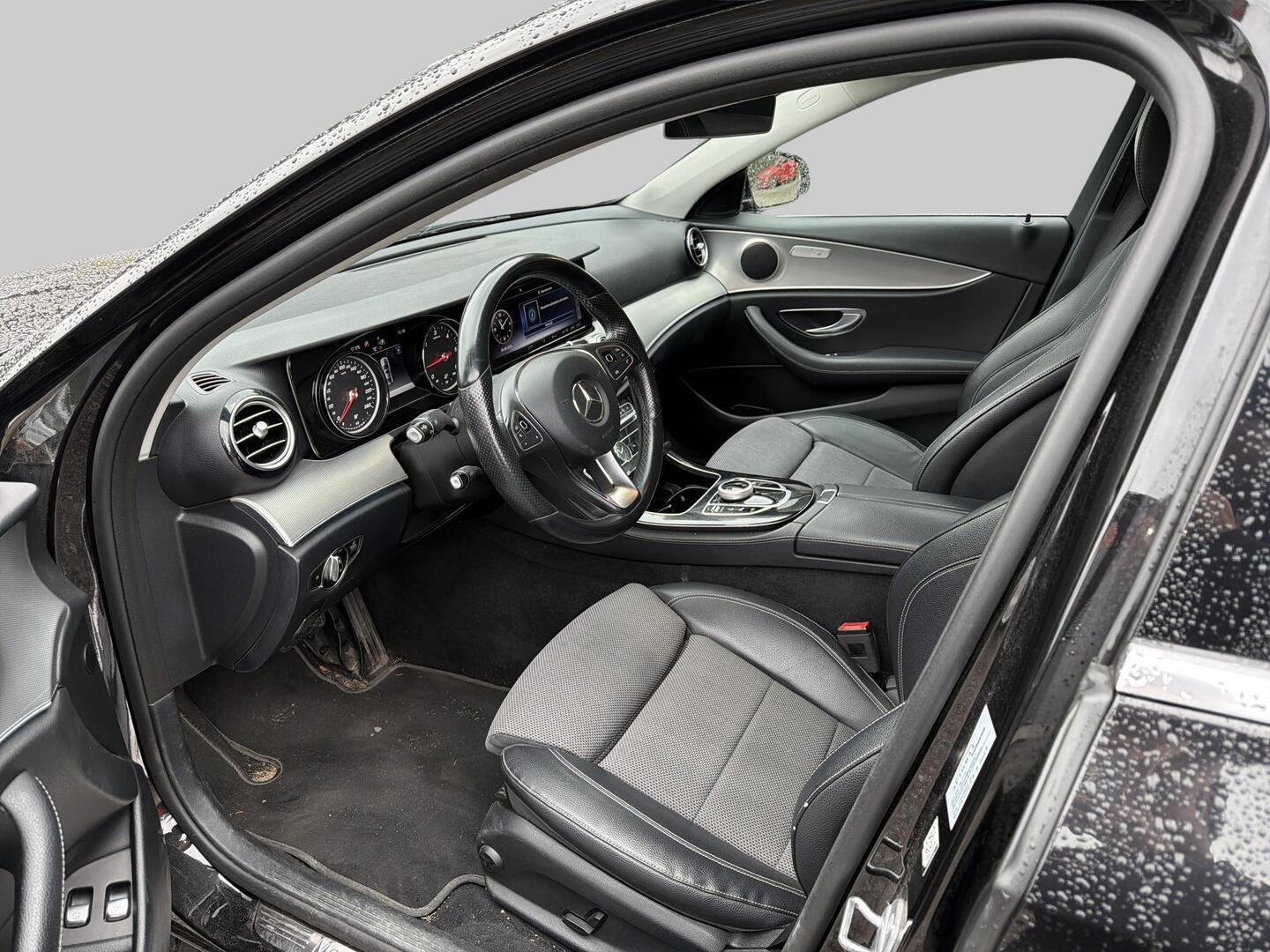MERCEDES-BENZ E 2018