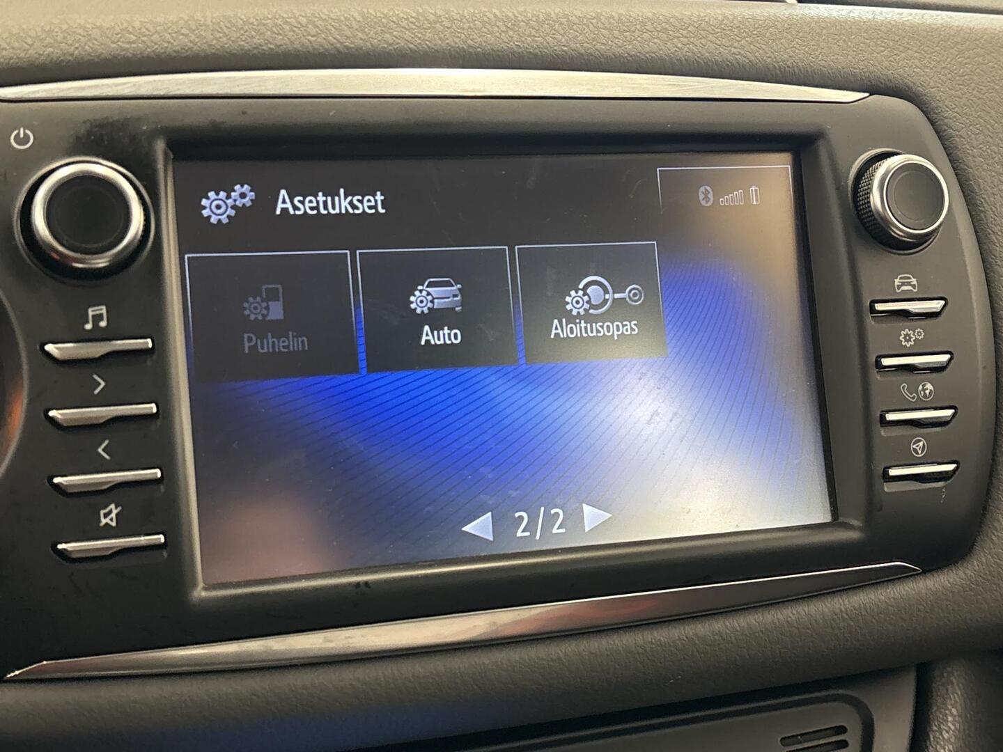 TOYOTA Yaris 2018