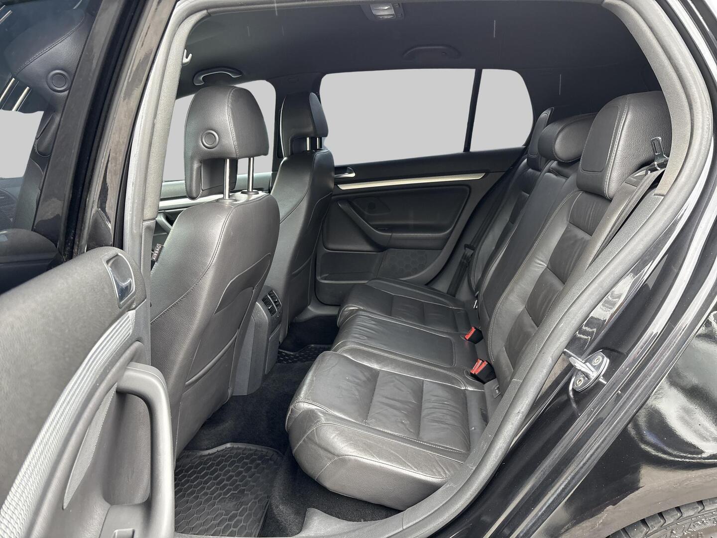 VOLKSWAGEN Golf 2007