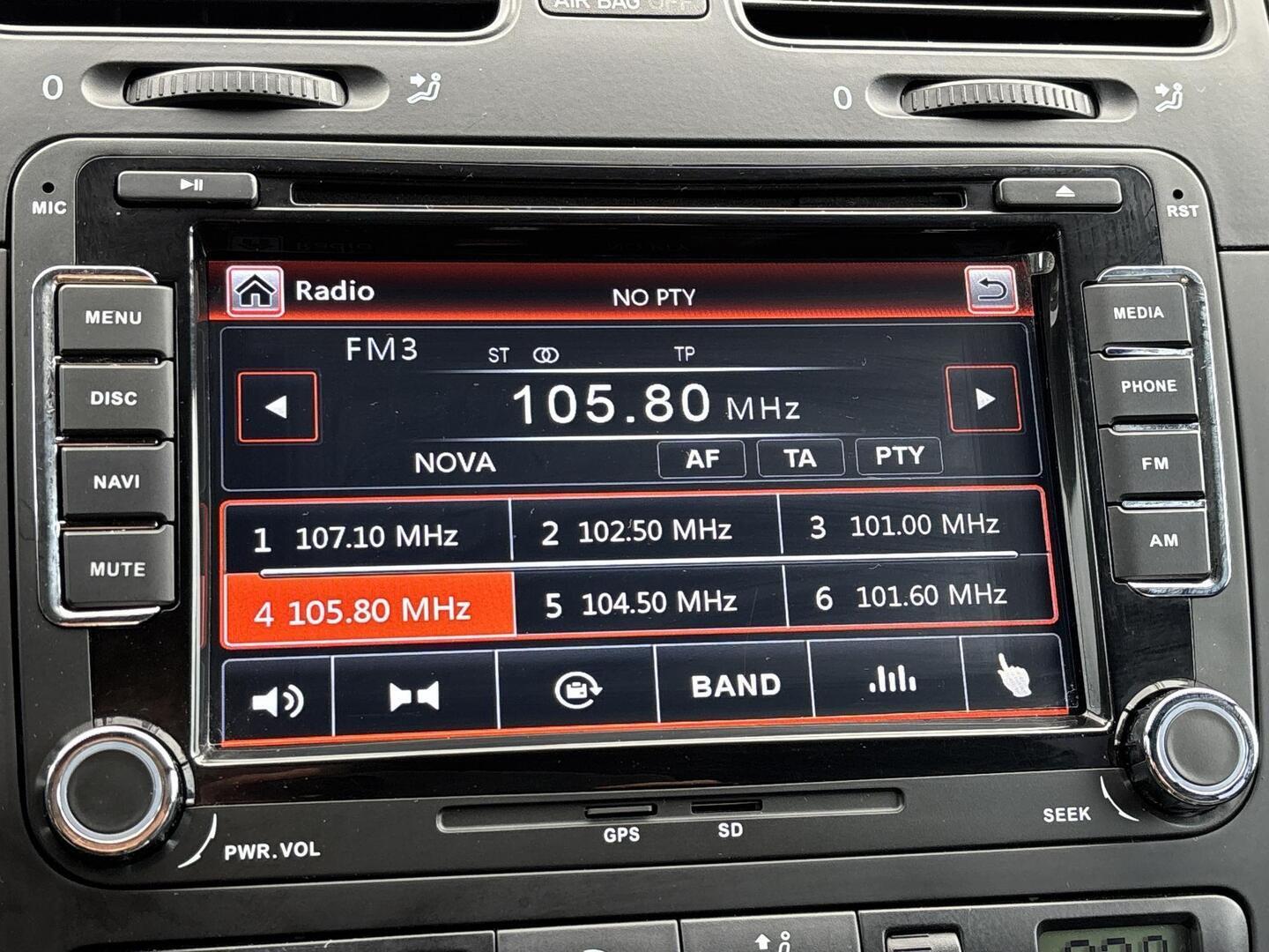 VOLKSWAGEN Golf 2007