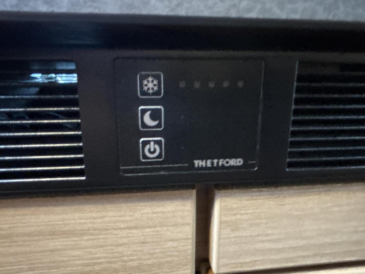 ROADCAR VAN R 600 2020