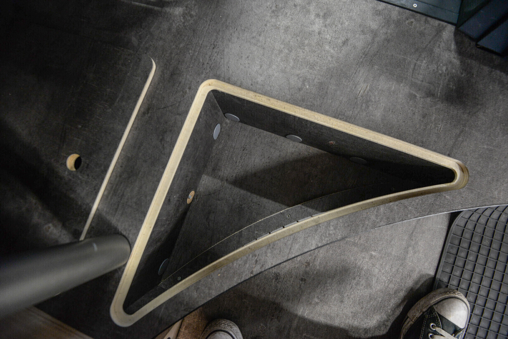 ROADCAR VAN R 600 2020