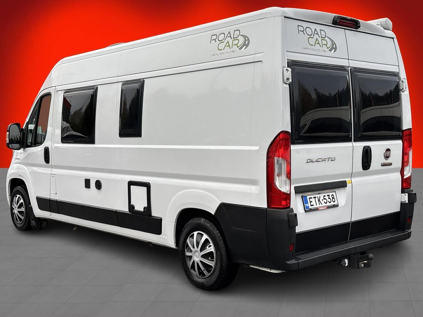 ROADCAR VAN R 600 2020