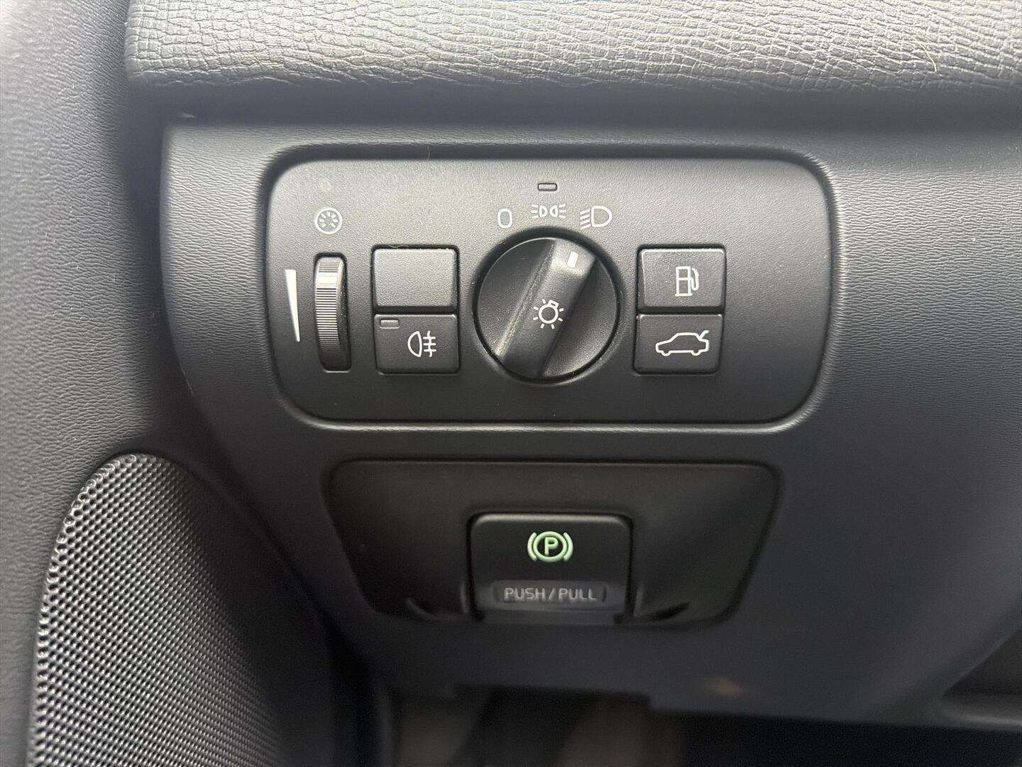 VOLVO XC60 2010