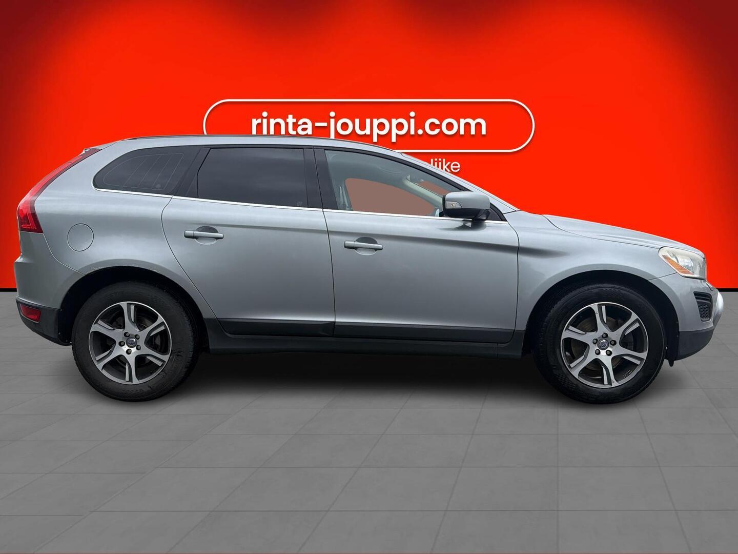 VOLVO XC60 2010