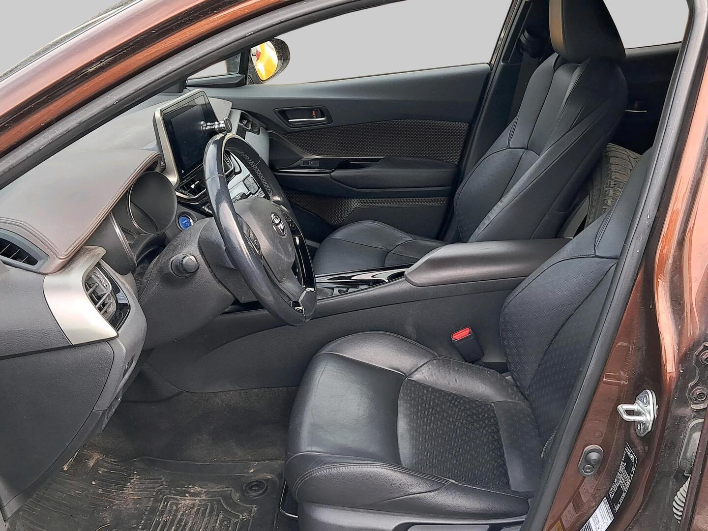 TOYOTA C-HR 2018