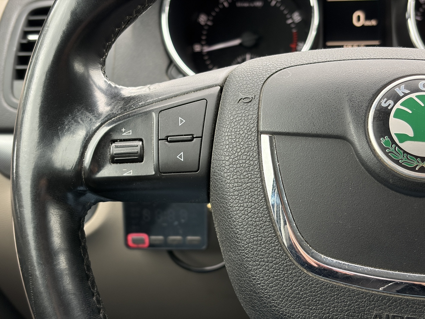 SKODA Yeti 2012
